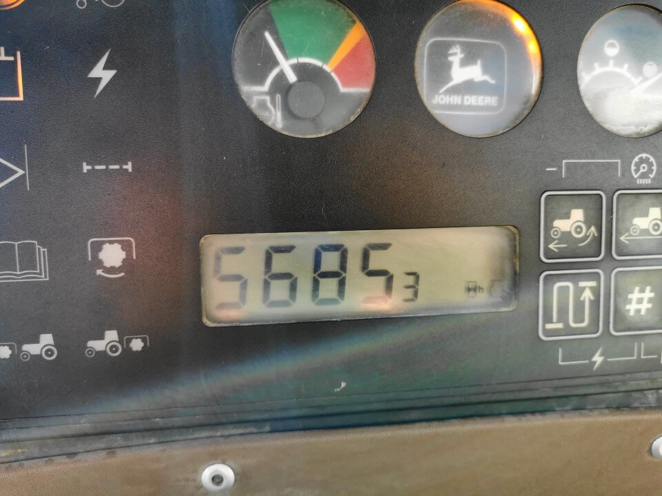 John Deere 8300